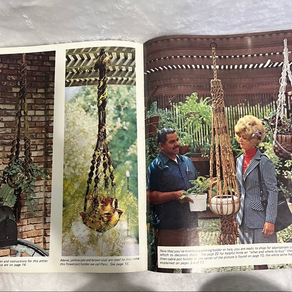 Macrame hang-ups 1973 patterns by Bruce Morrison - Picture 10 of 11